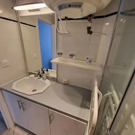 Apartment Cocooning Face Aux Sables D'olonne Avec Acces Direct - Fr-1-92-606 *